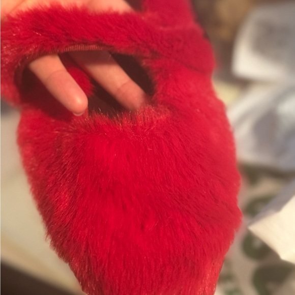 Zara Red Fuzzy Flats NEW - Picture 15 of 16